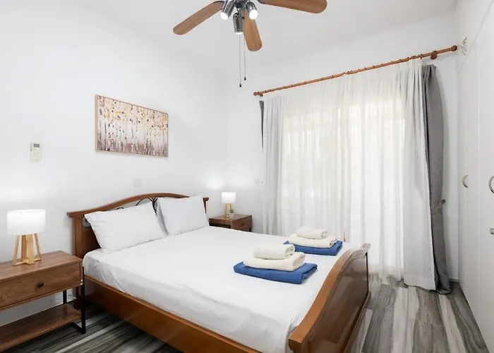 Beautiful In Harbour Paphos, & Close To Paphos